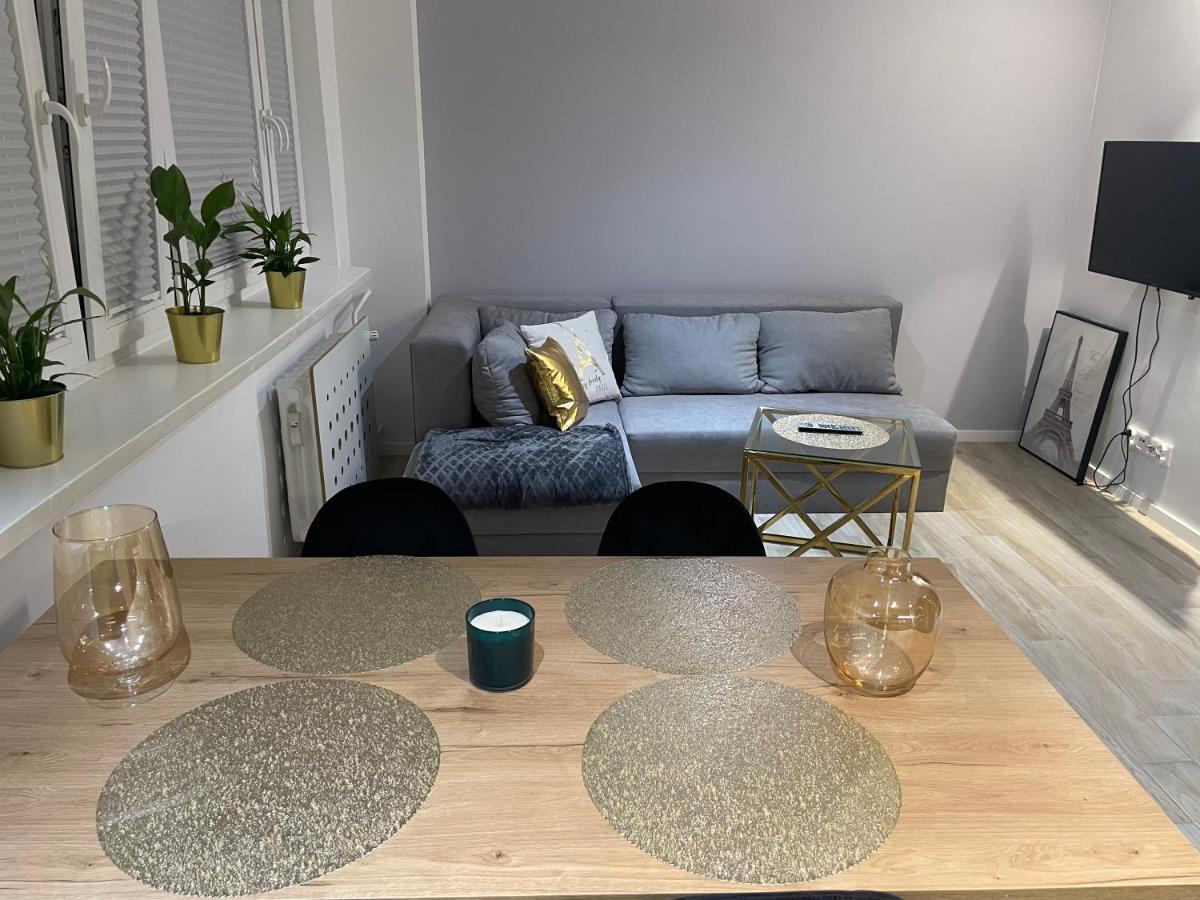 Brzostek Apartment Warschau Buitenkant foto